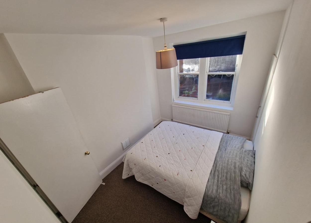 Private Double Bedroom In King's Cross St Pancras Homestay London
